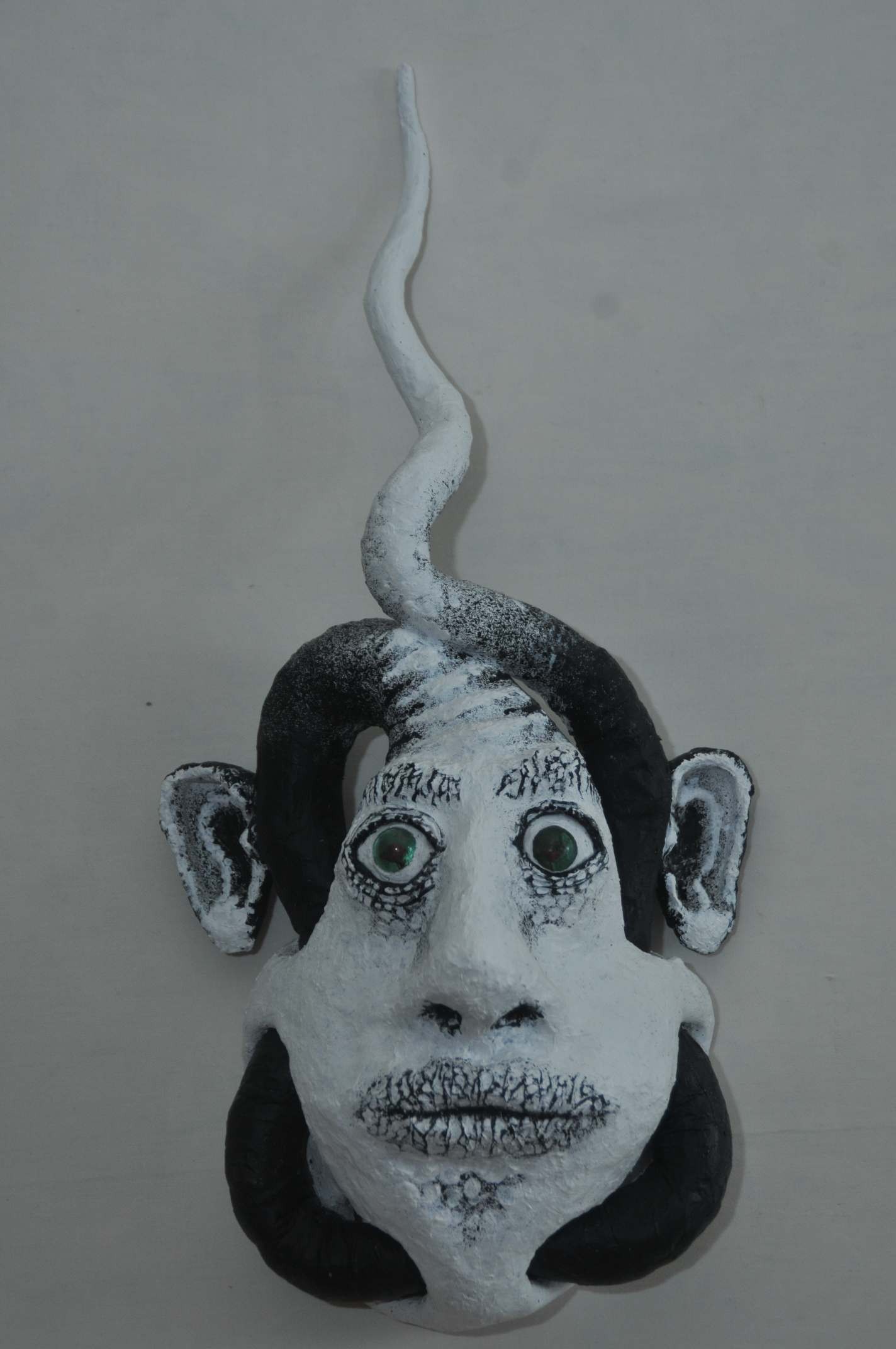 Рамка приличия - маска Александра Катеруши (www.fisionomicus.com)