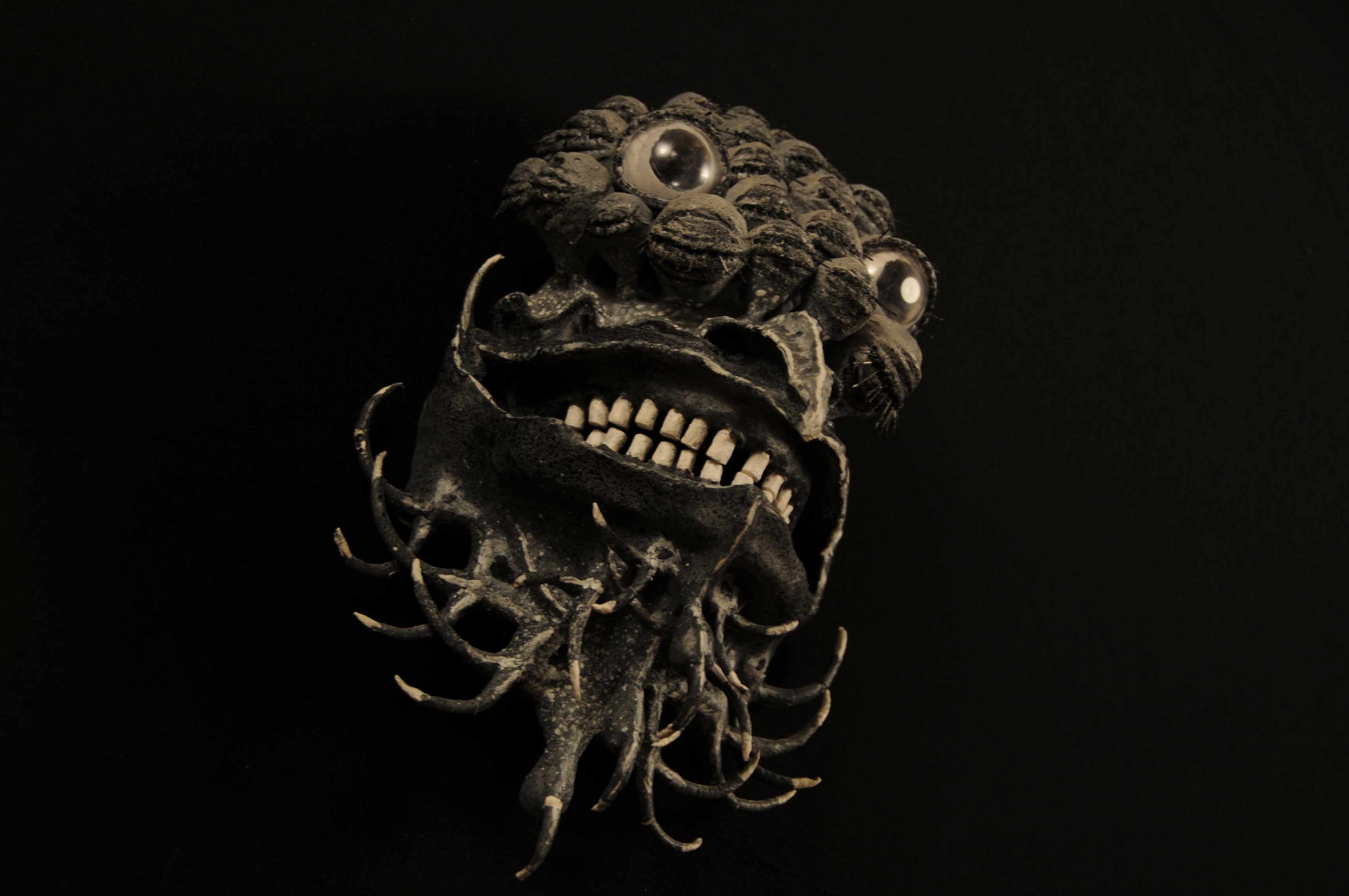 Переключатель миров - маска Александра Катеруши (www.fisionomicus.com)