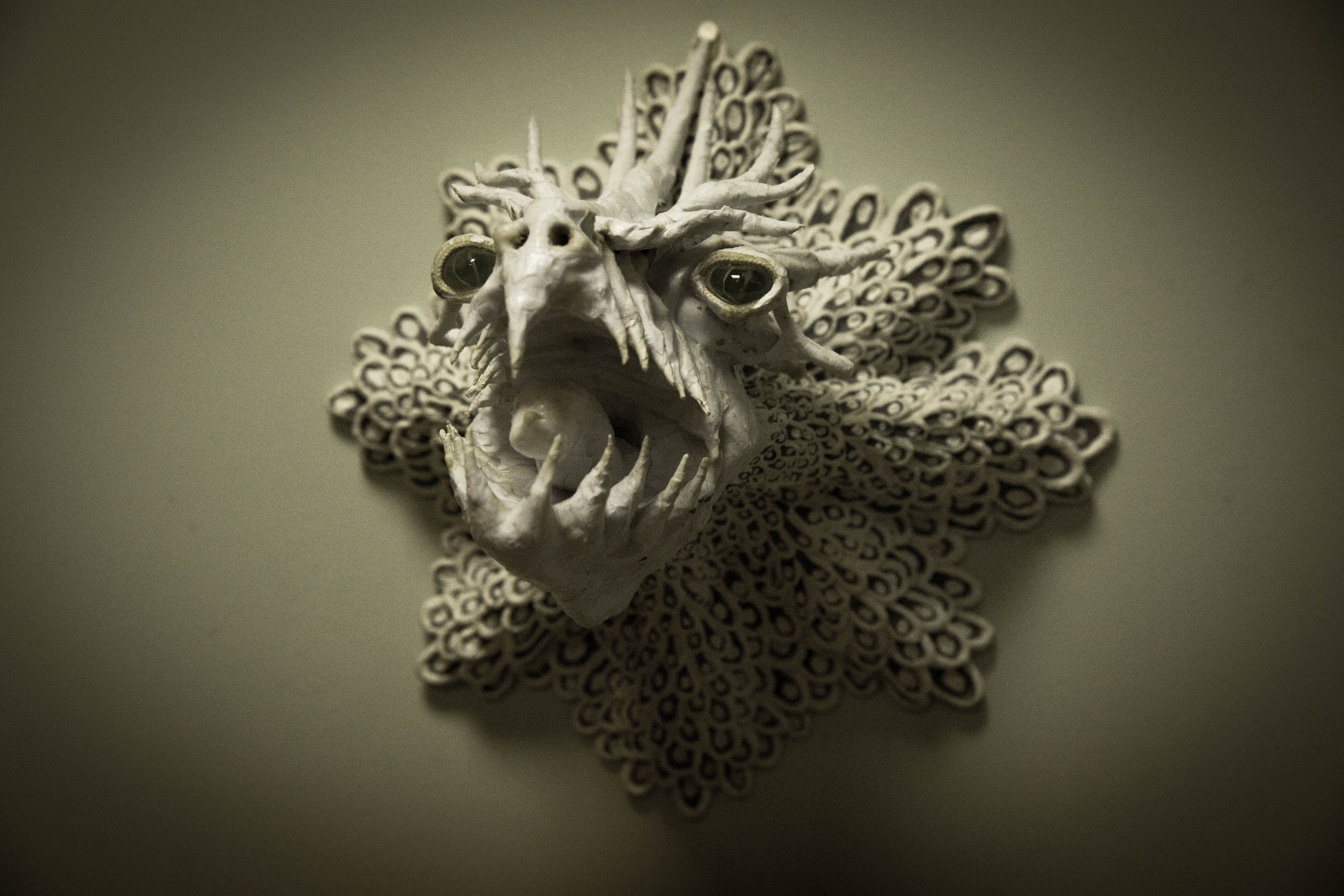 Дракон с округлой чешуей - маска Александра Катеруши (www.fisionomicus.com)