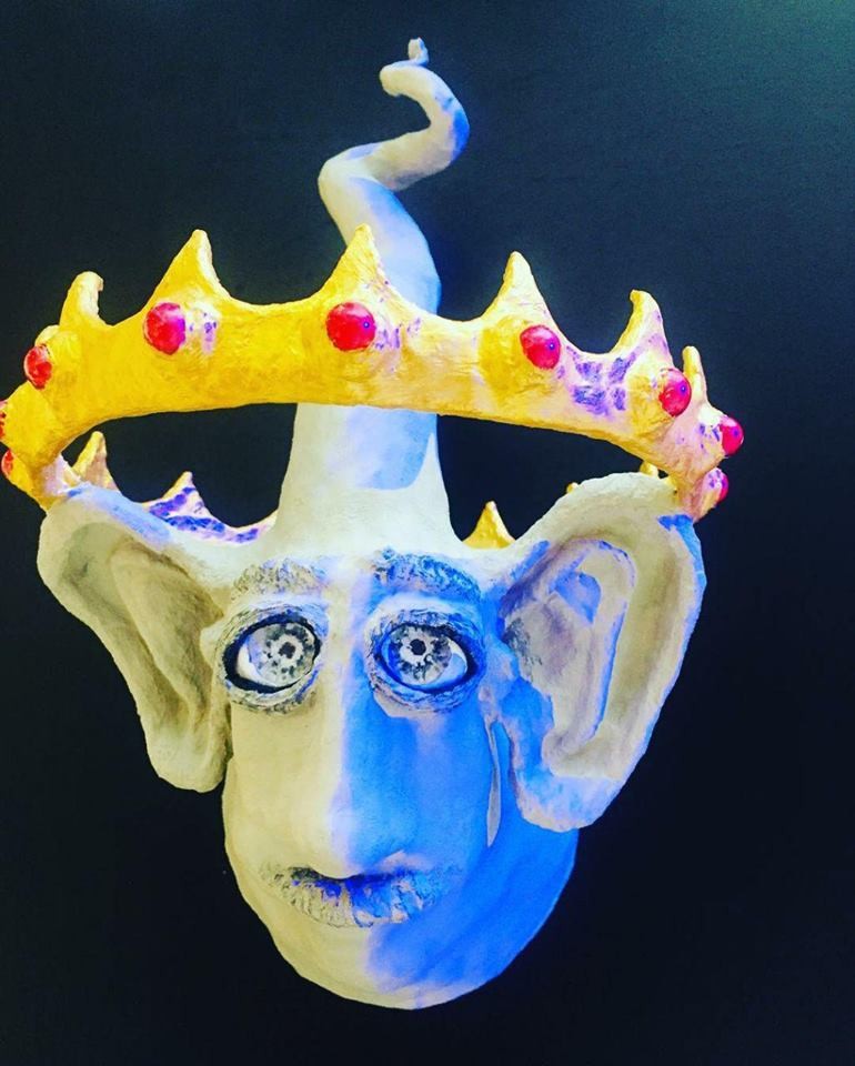 Не в размер - маска Александра Катеруши (www.fisionomicus.com)